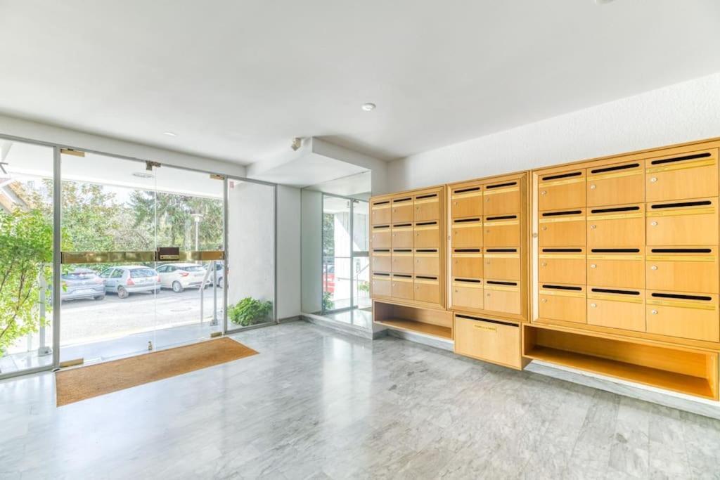 Superbe : Parking Gratuit + Fibre Wifi + Balcon Apartment *