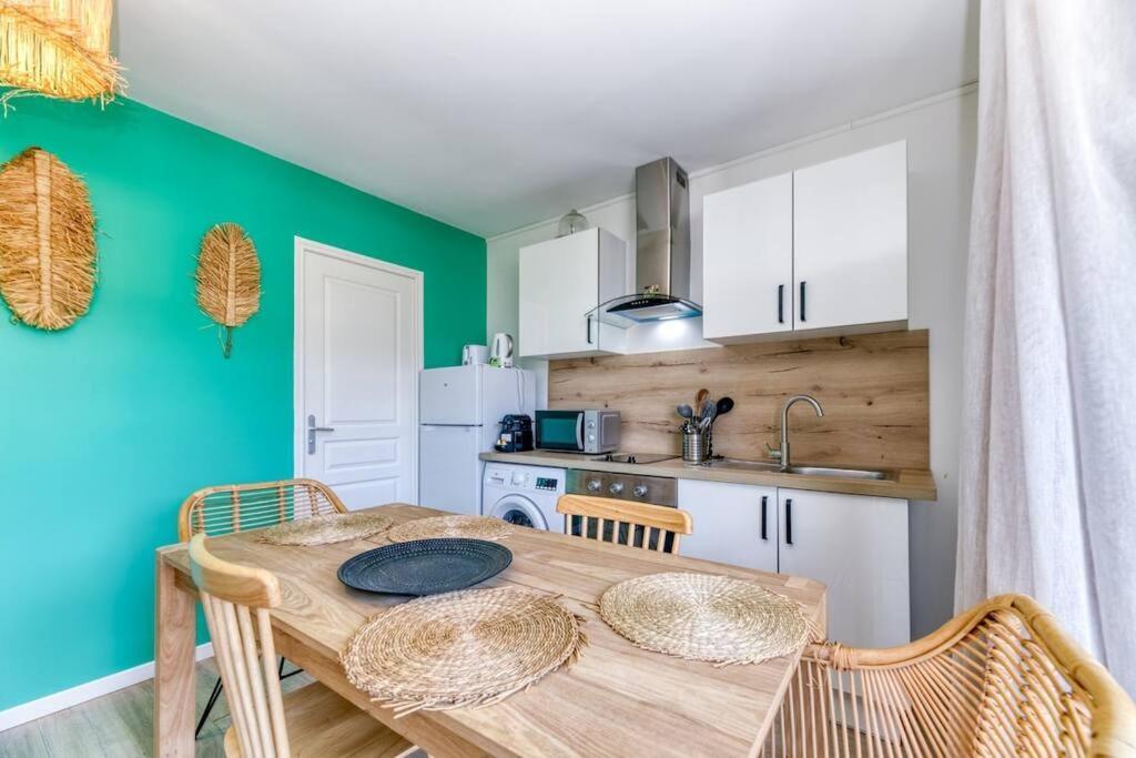 Apartment Superbe : Parking Gratuit + Fibre Wifi + Balcon