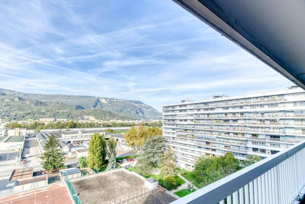 Superbe : Parking Gratuit + Fibre Wifi + Balcon *